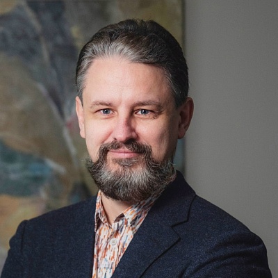 Антон Попов